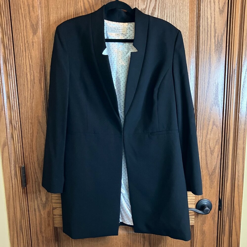 Tahari Arthur S. Levine Black Long Blazer Size 16